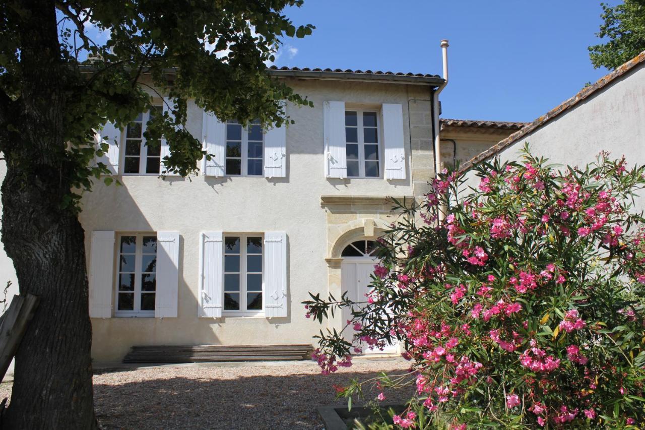 Maison Au Coeur Du Vignoble De Saint-Emilion Exterior foto